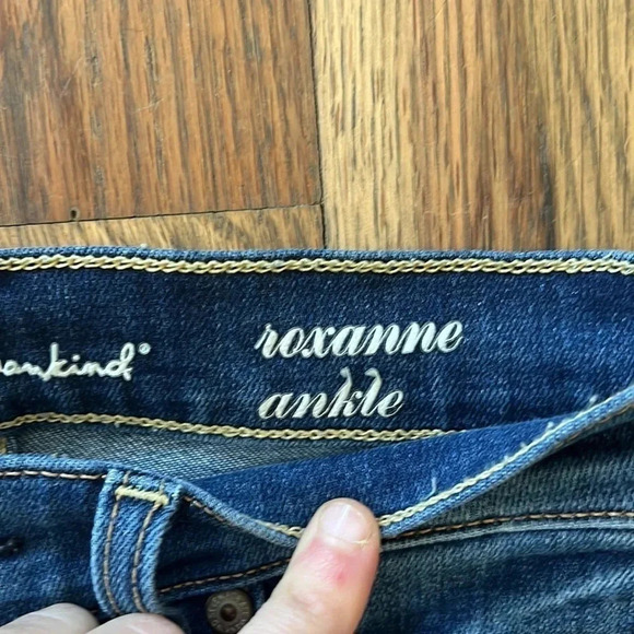 7 FOR ALL MANKIND ~ Roxanne Ankle Jeans - Picture 3 of 7